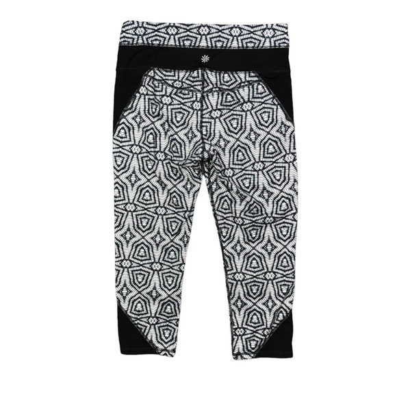 Athleta cropped leggings black white grey geometric kaleidoscope print M - Picture 3 of 8